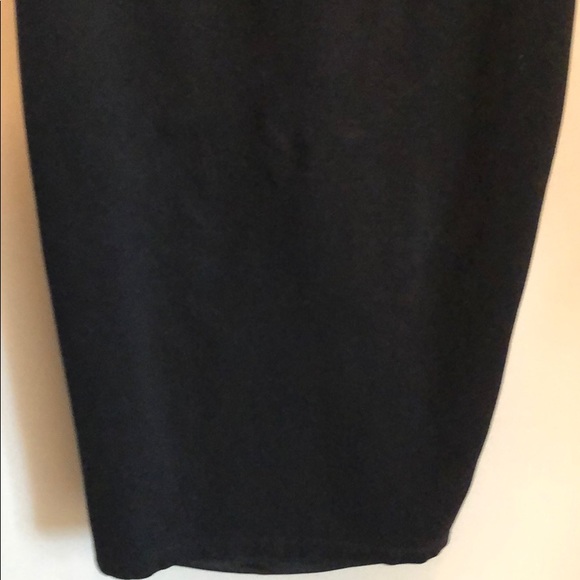 Lulus’s Deep Cut Black Dress - Picture 3 of 4